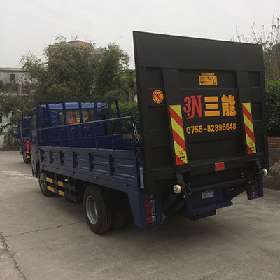 卡車(chē)升降尾板，提高運(yùn)輸效率與安全性的關(guān)鍵工具