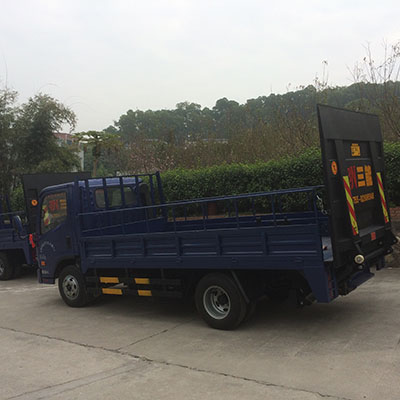 踏板車(chē)裝尾箱，利弊并存，你真的了解嗎？