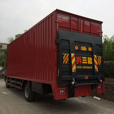 自升降尾板4米2貨車(chē)，提升運(yùn)輸效率與安全性的利器